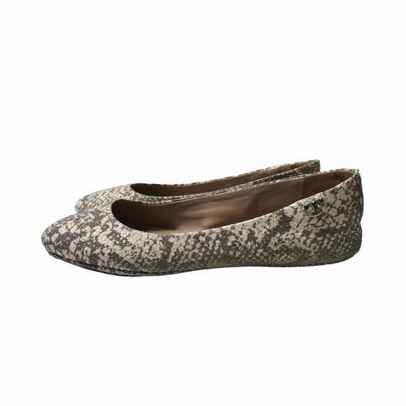 Tory Burch Roccia Travel Flats in Sparkling Snakeskin Size 7 - Picture 9 of 13